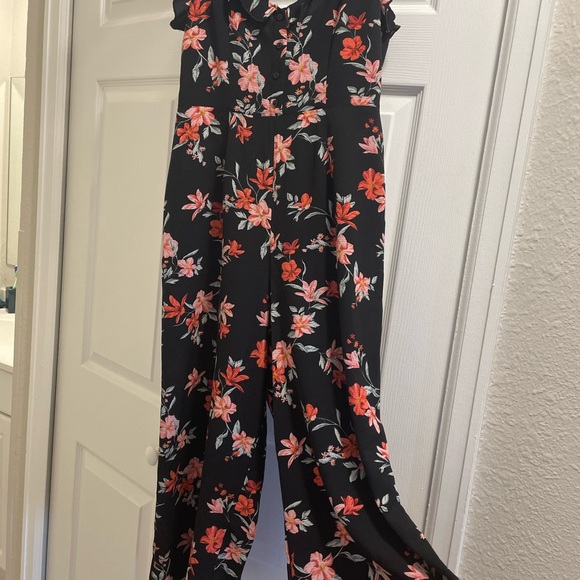 H&M Floral Romper Jumpsuit - Picture 2 of 8